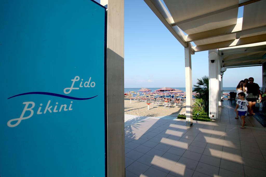Bikini Hotel Vieste Esterno foto