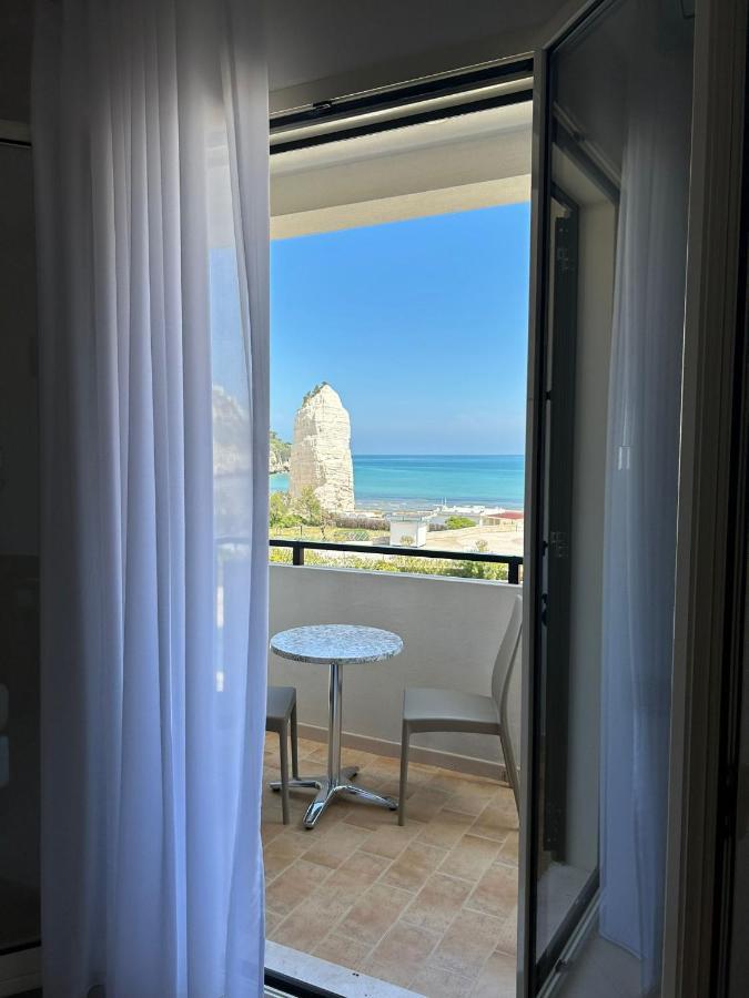 Bikini Hotel Vieste Esterno foto