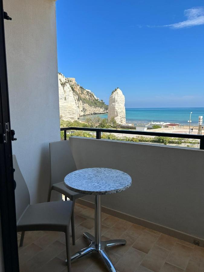 Bikini Hotel Vieste Esterno foto